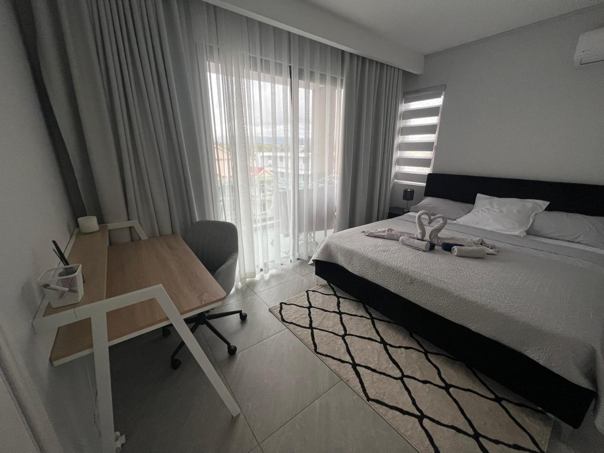 Top-Floor Modern 3Bd Penthouse With Beautiful Mountain View Terrace - 5 Min Walk To Beach Flic-en-Flacq Exterior foto